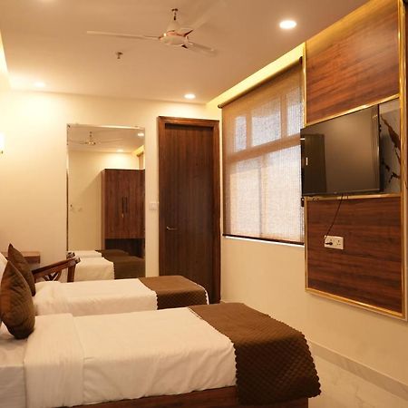 Hotel Golden Palace Lucknow Exterior photo