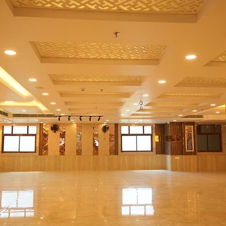 Hotel Golden Palace Lucknow Exterior photo